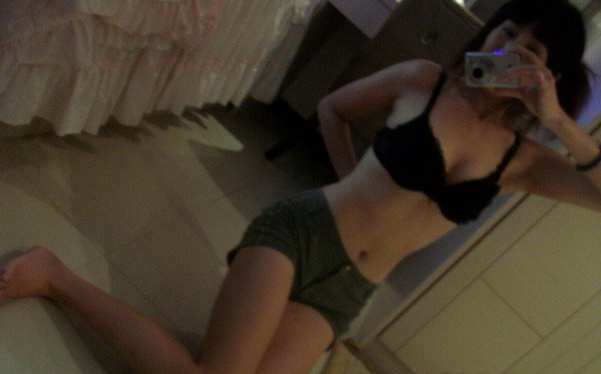 �ٸ���Ů30���ڼ��й¶�������